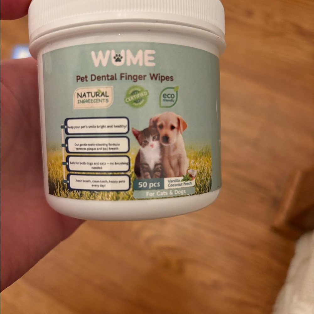 Brand new and sealed Pet Dental Finger Wipes